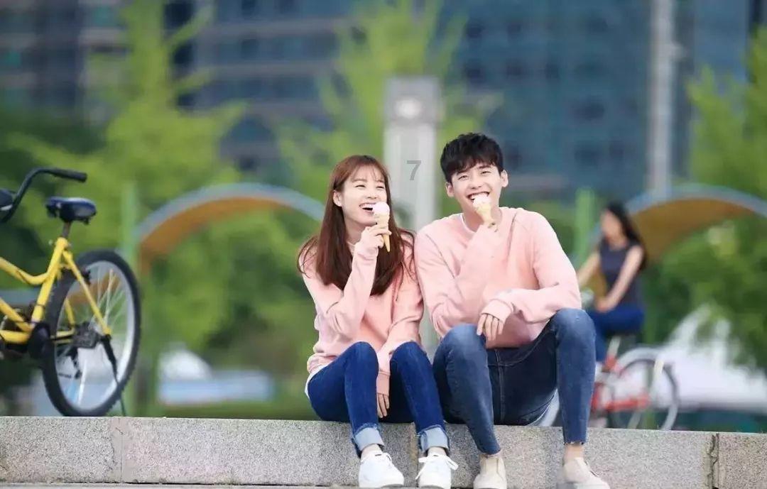 探寻答案,尽在蜗牛问答平台女生突然分手让男孩等十年十年后女生还会记得他吗?